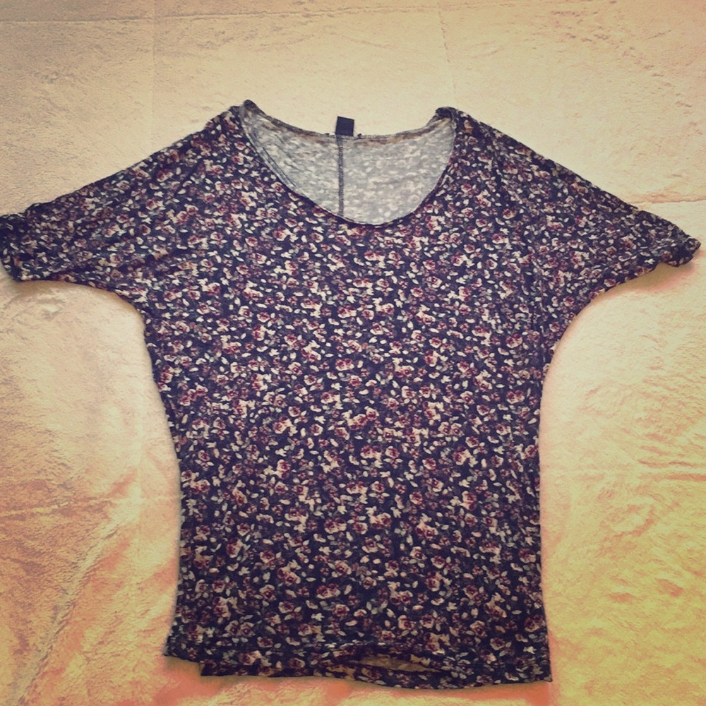 Short sleeve flower shirt